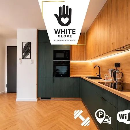 شقة White Glove Wyzwolenia 69